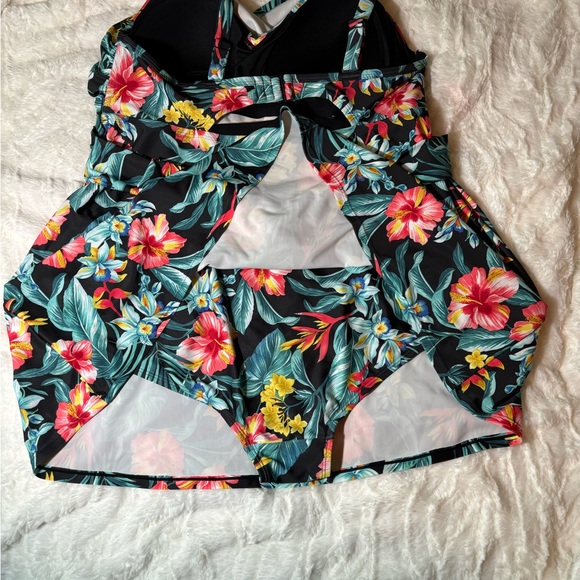 Old Navy Tropical One Piece Swimsuit Swim dress Size 2X Women’s - Picture 6 of 8